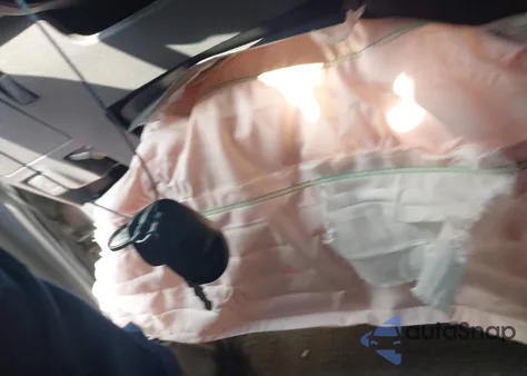 2015 Toyota Sienna Le 8 Passenger z USA, uszkodzony, nr VIN 5TDKK3DC5FS584622